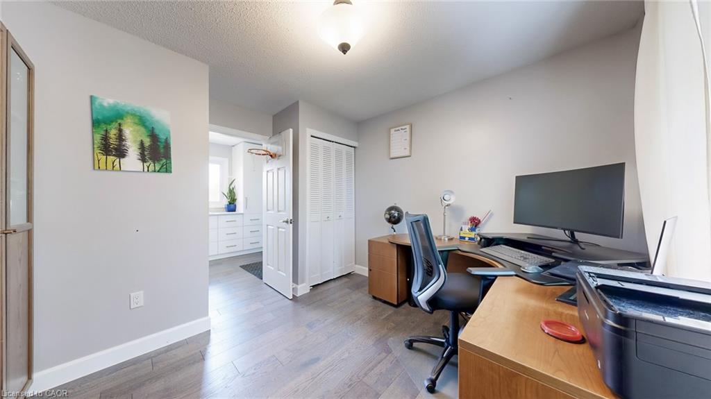 9 Oldfield Court Property Photo 22