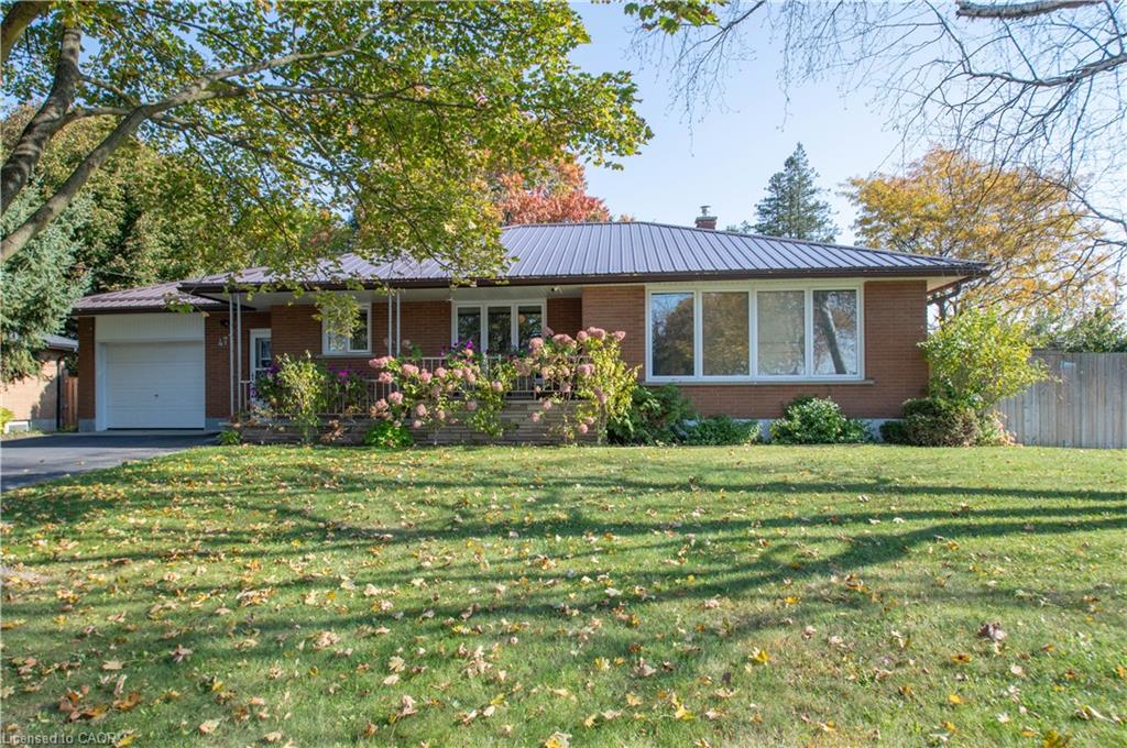 477 Delcrest Avenue Property Photo 1
