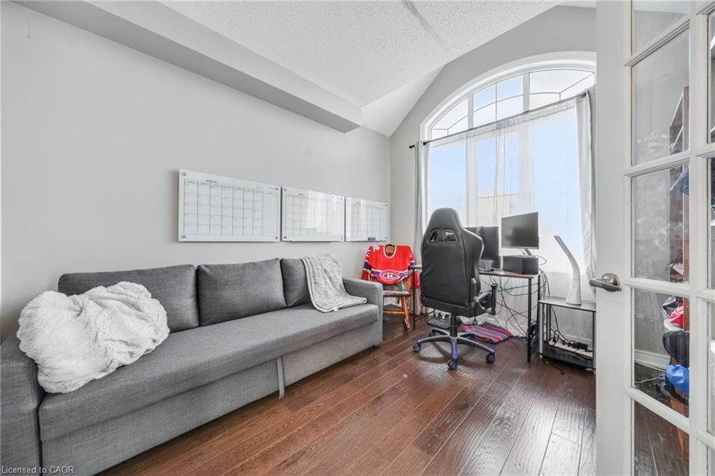 2 Kennedy Boulevard Property Photo 6