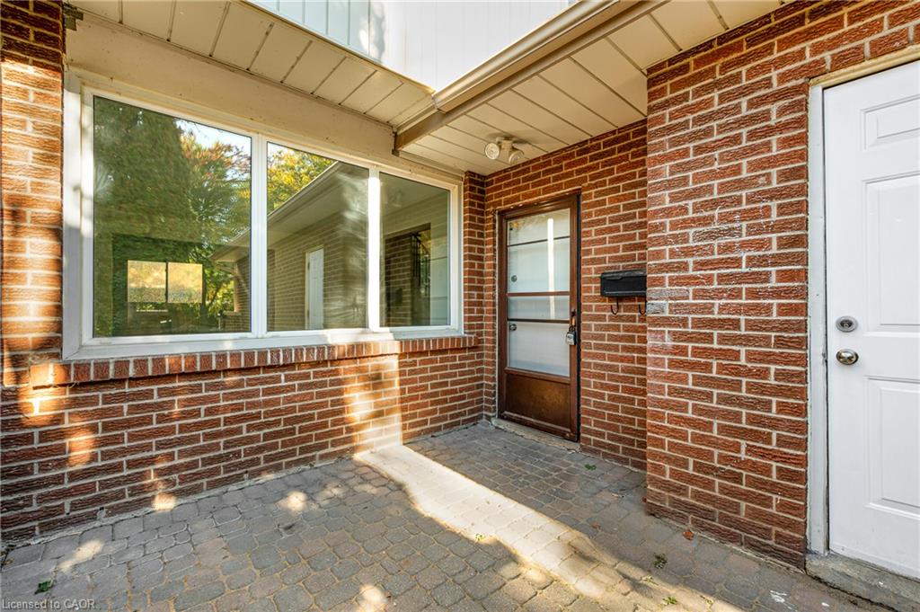 5175 Banting Court Property Photo 2