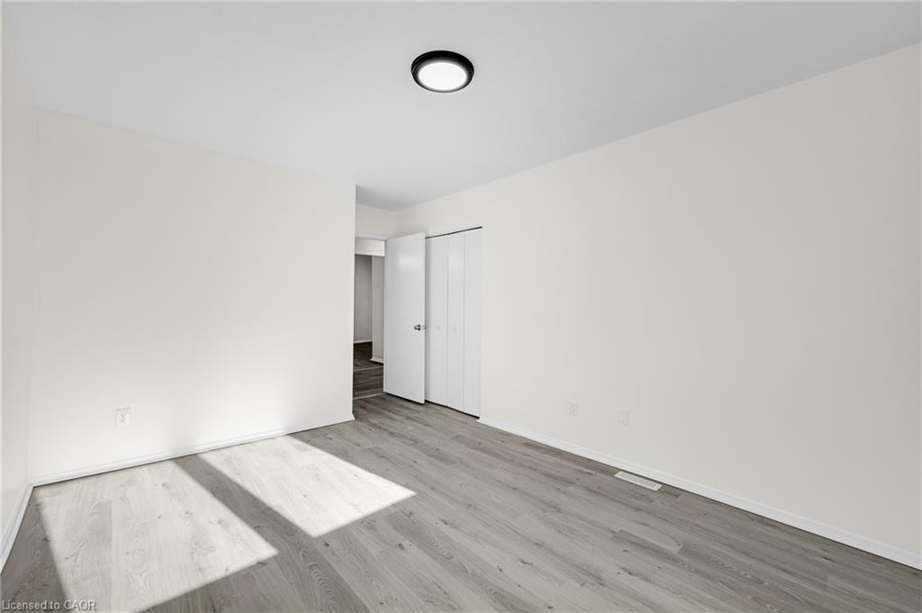 5175 Banting Court Property Photo 11