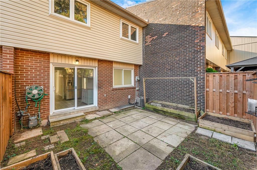5175 Banting Court Property Photo 16