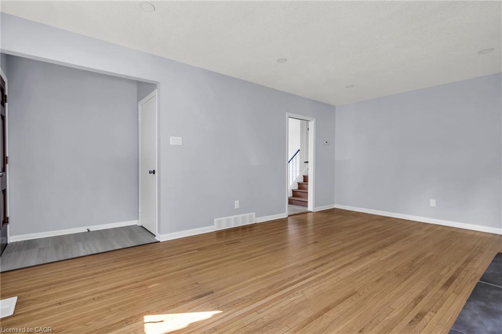 27 Toulon Crescent Property Photo 31