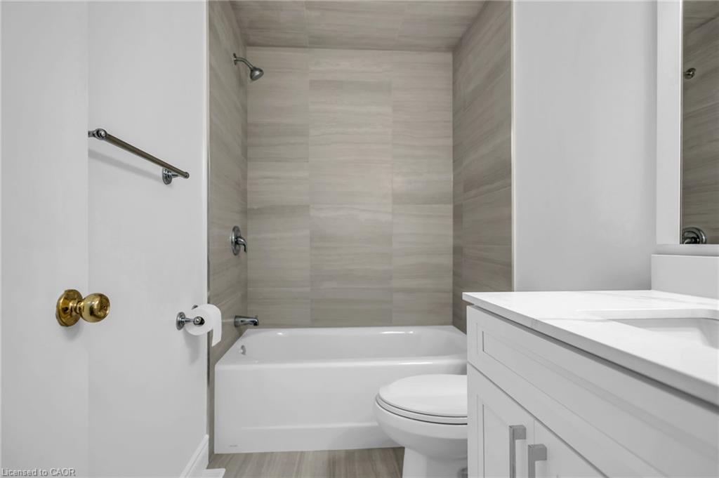 27 Toulon Crescent Property Photo 32
