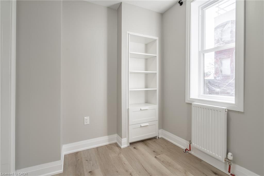 2-1212 Cannon Street Property Photo 10