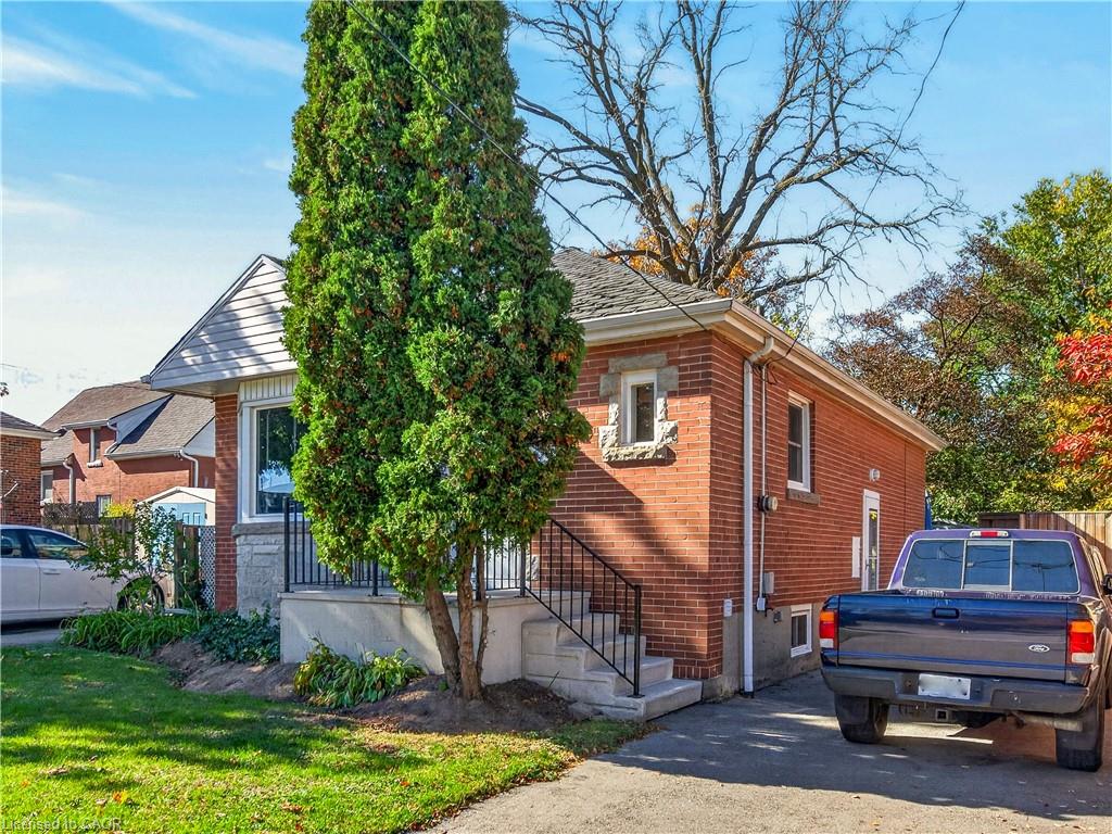 304 East 19th Street Property Photo 2