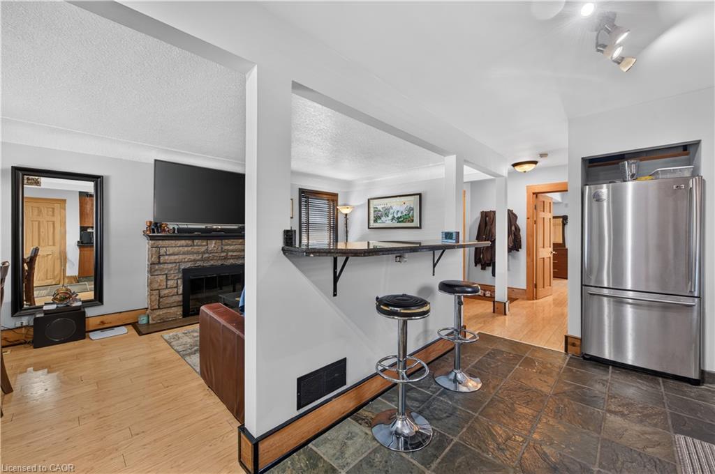 304 East 19th Street Property Photo 12
