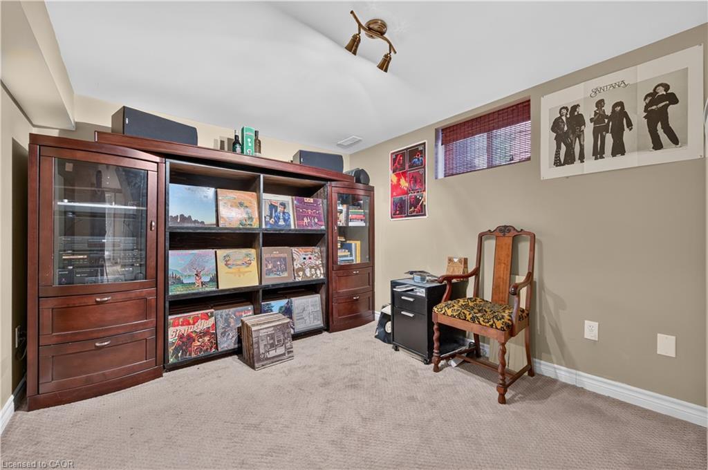 304 East 19th Street Property Photo 35