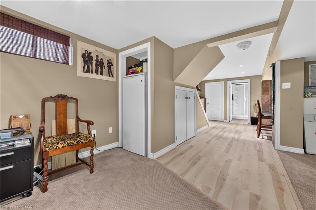 304 East 19th Street Property Photo 38