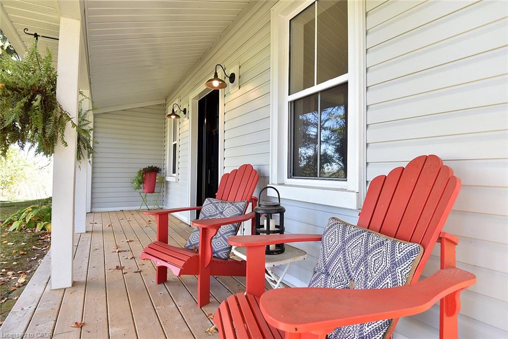 2142 Powerline Road Property Photo 2