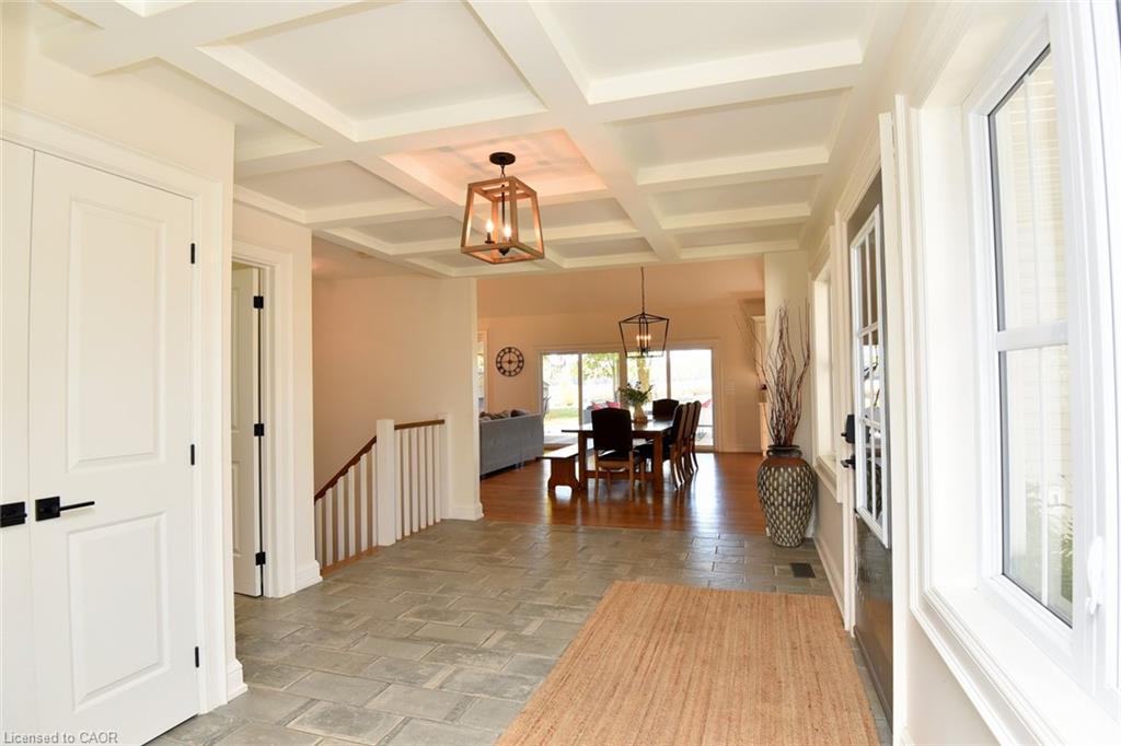 2142 Powerline Road Property Photo 14