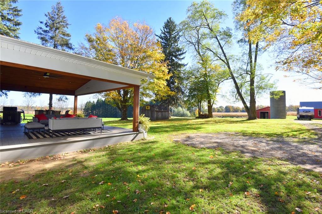 2142 Powerline Road Property Photo 31