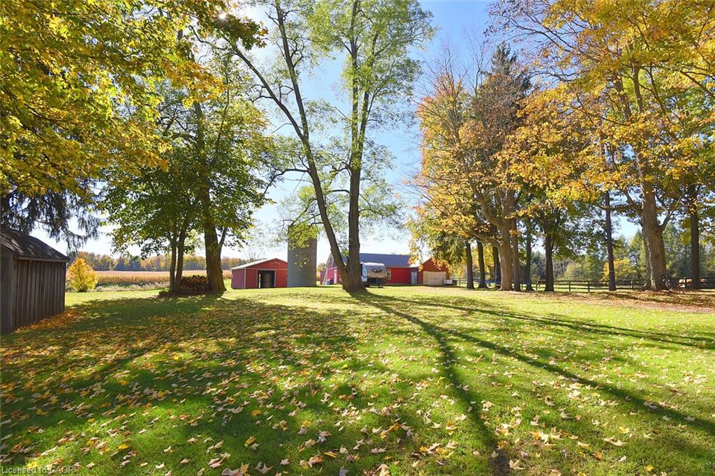 2142 Powerline Road Property Photo 32