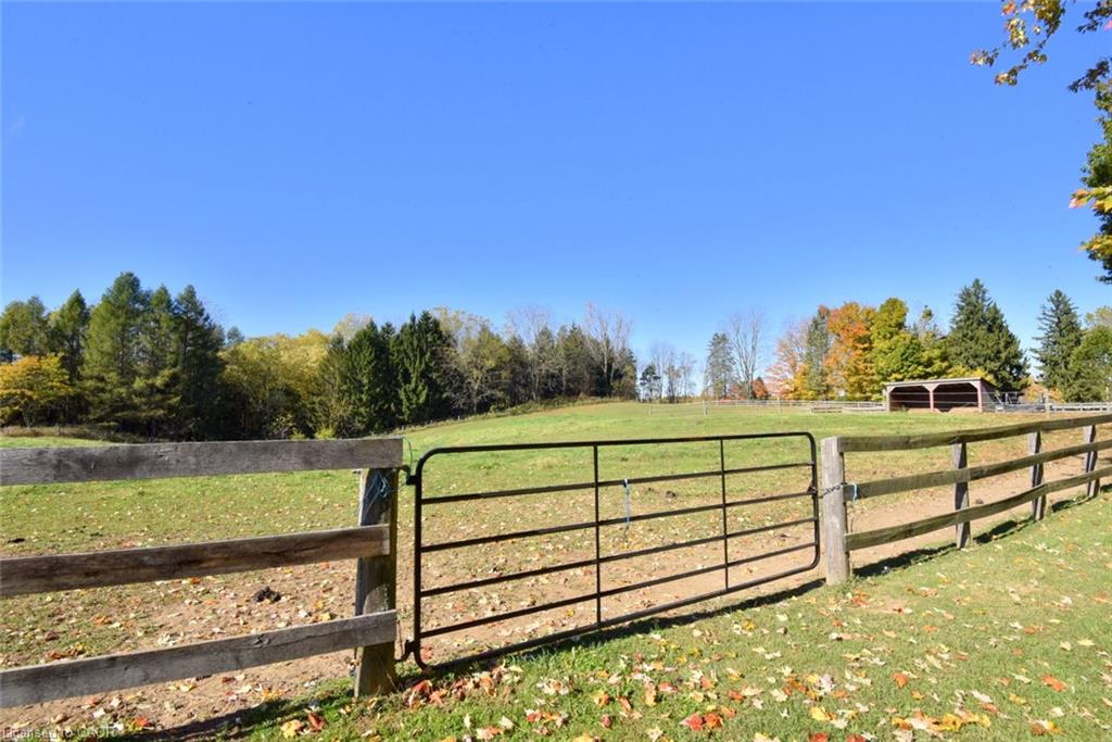 2142 Powerline Road Property Photo 40