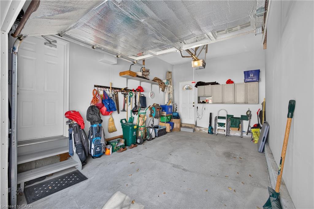 258 Silverbirch Boulevard Property Photo 27