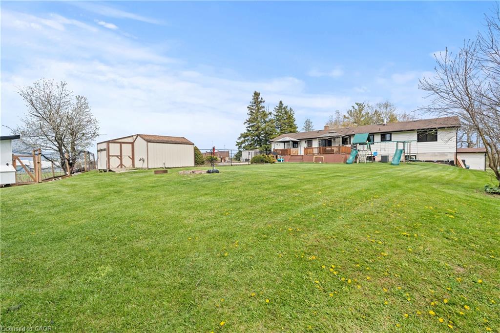 5090 Blackheath Road Property Photo 31