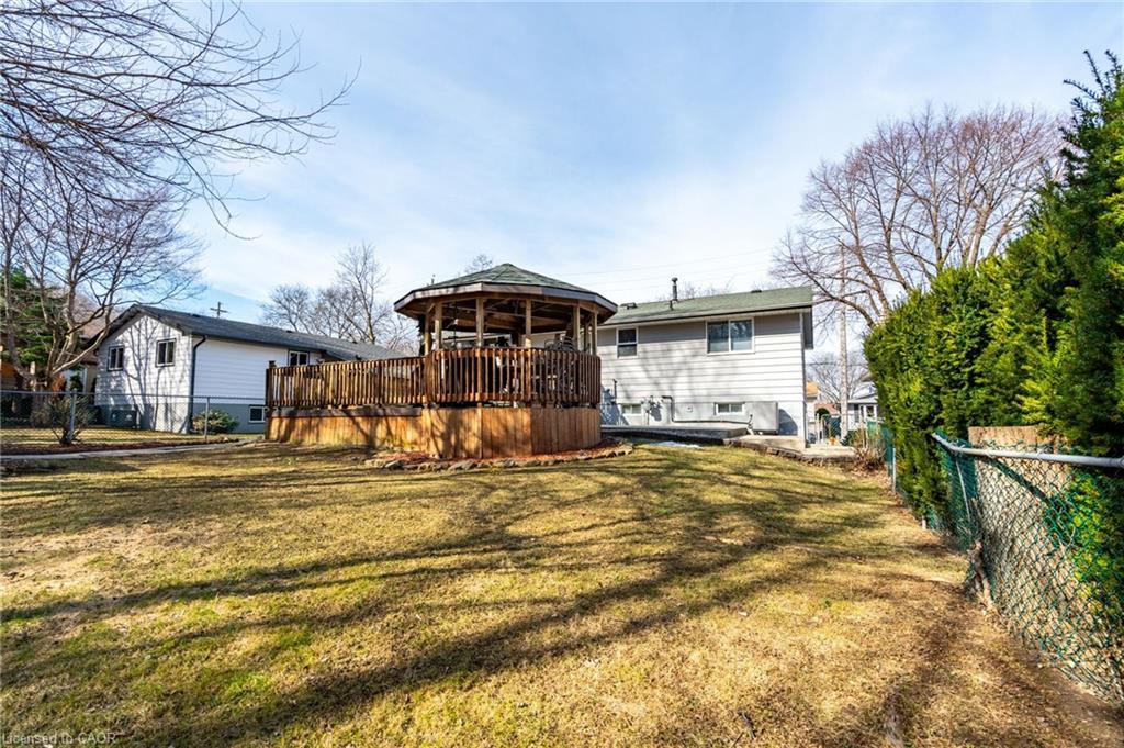 75 Hanover Place Property Photo 37