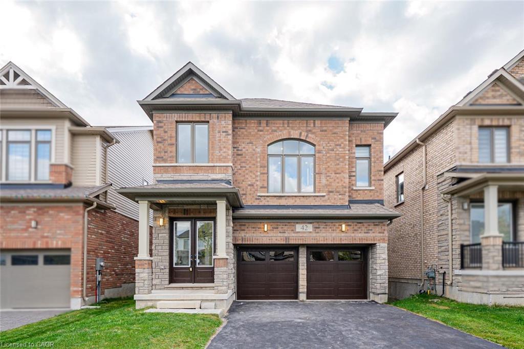 42 Prince Philip Boulevard Property Photo 1