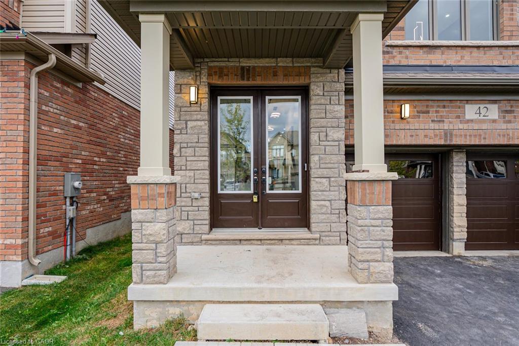 42 Prince Philip Boulevard Property Photo 4