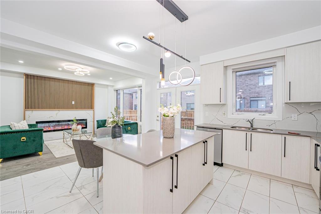 42 Prince Philip Boulevard Property Photo 18