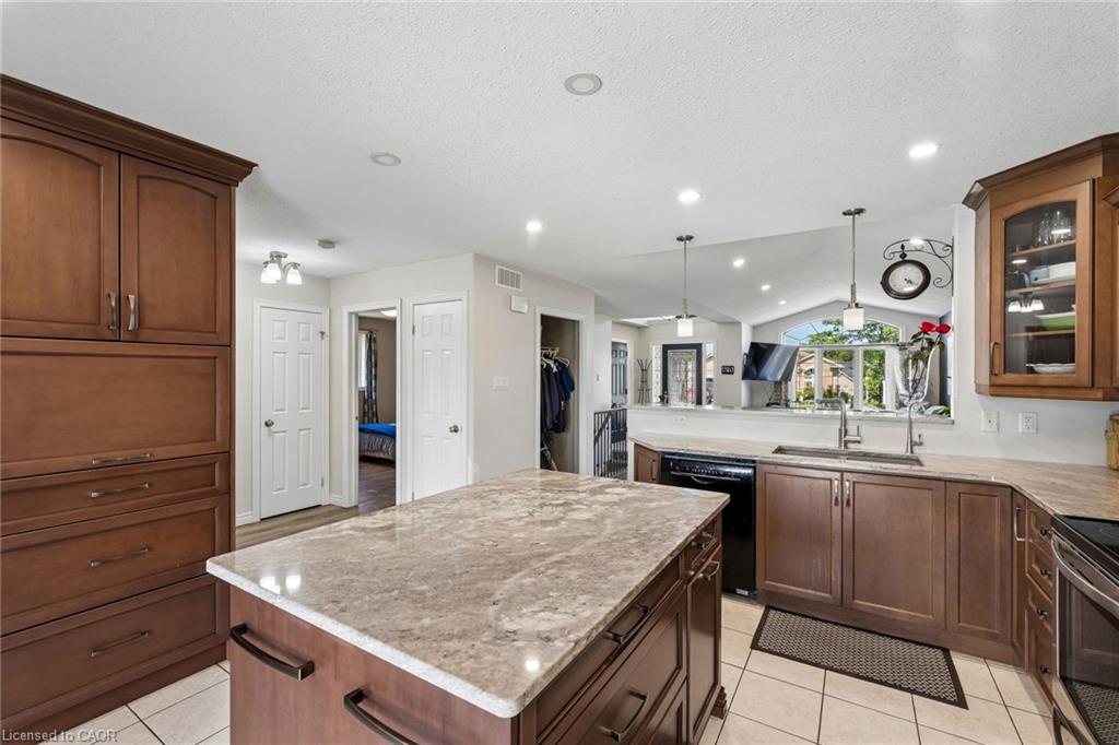 375 Fairway Road Property Photo 12