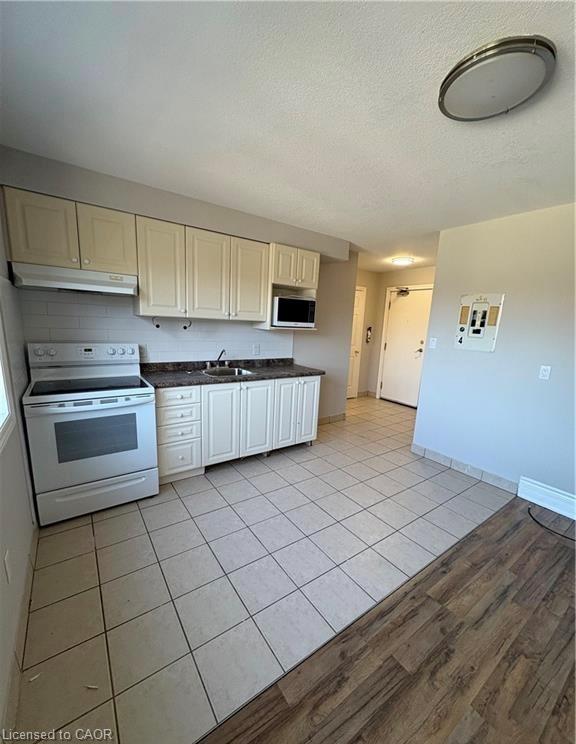 81 Dundas Street Property Photo 1