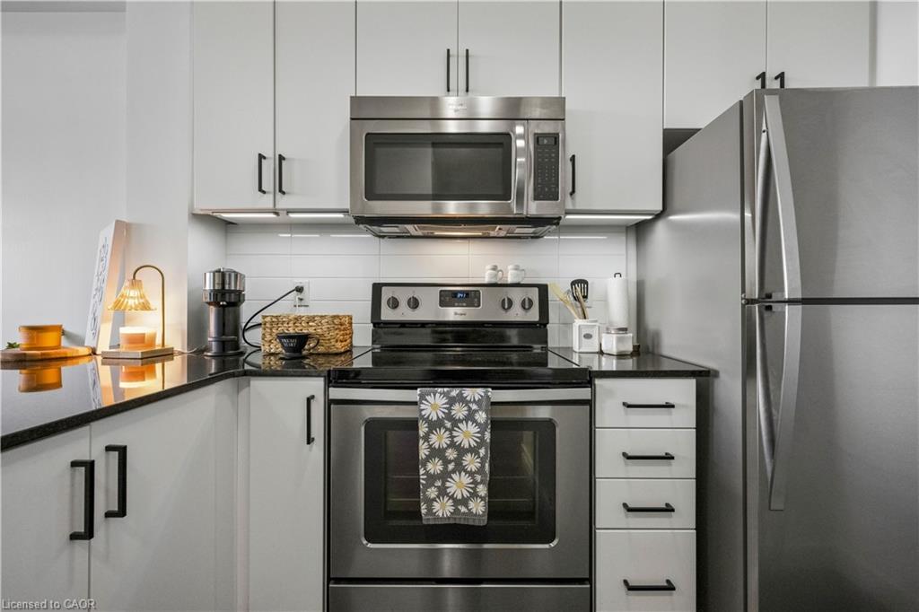 505-150 Water Street N Property Photo 8