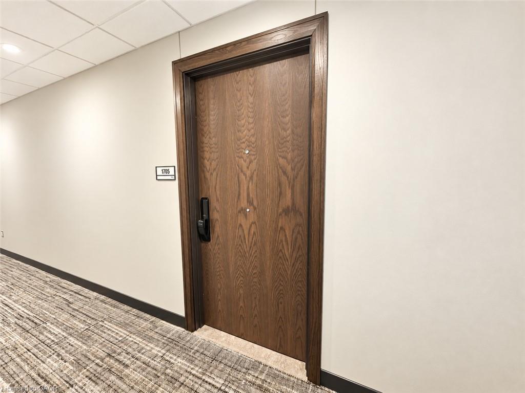1705-741 King Street W Property Photo 18