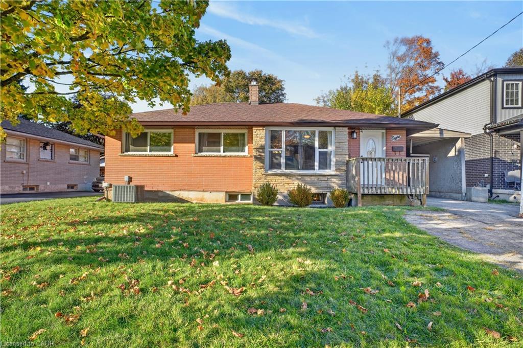 8 Fifth Avenue Property Photo 1