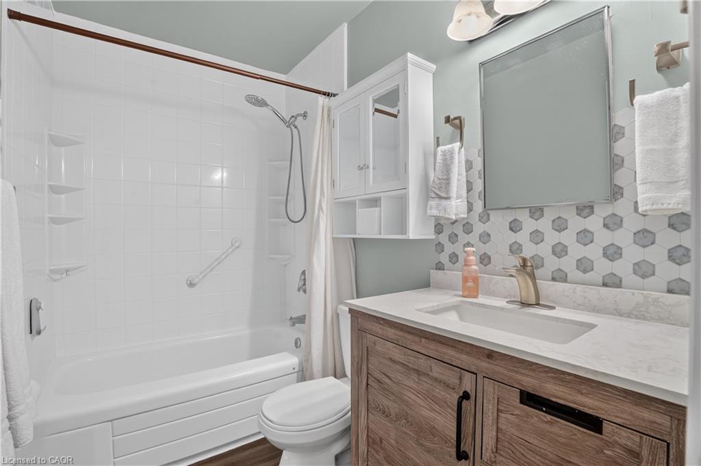 8 Fifth Avenue Property Photo 15
