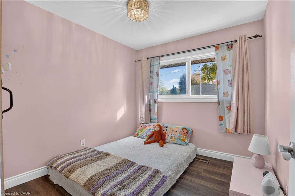 8 Fifth Avenue Property Photo 17