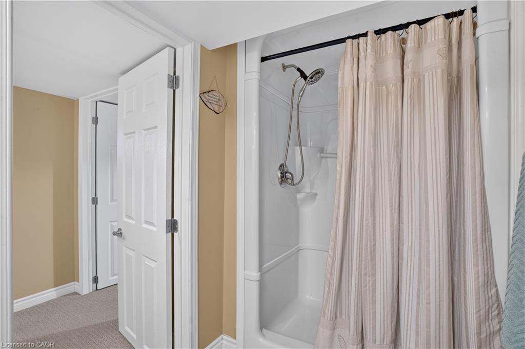 8 Fifth Avenue Property Photo 34