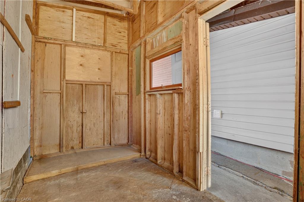 8 Fifth Avenue Property Photo 46