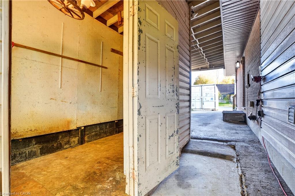 8 Fifth Avenue Property Photo 47