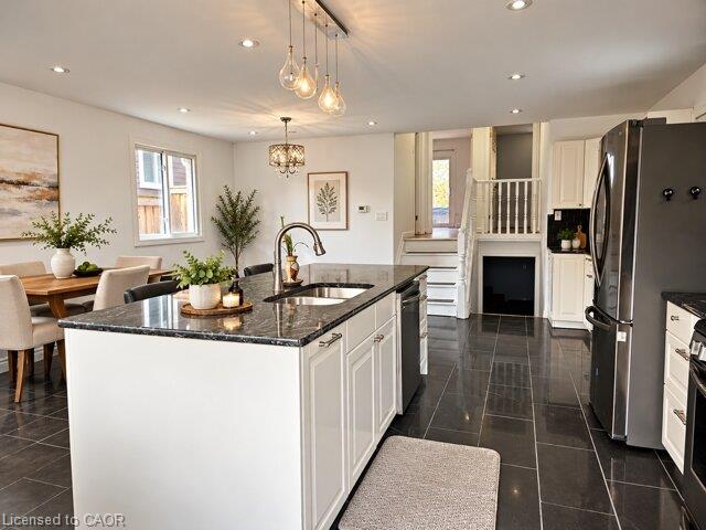 478 Templemead Drive Property Photo 4