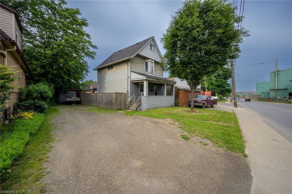 372 Beach Road Property Photo 5