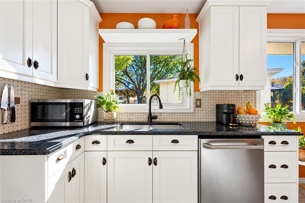 36 Hanover Place Property Photo 14