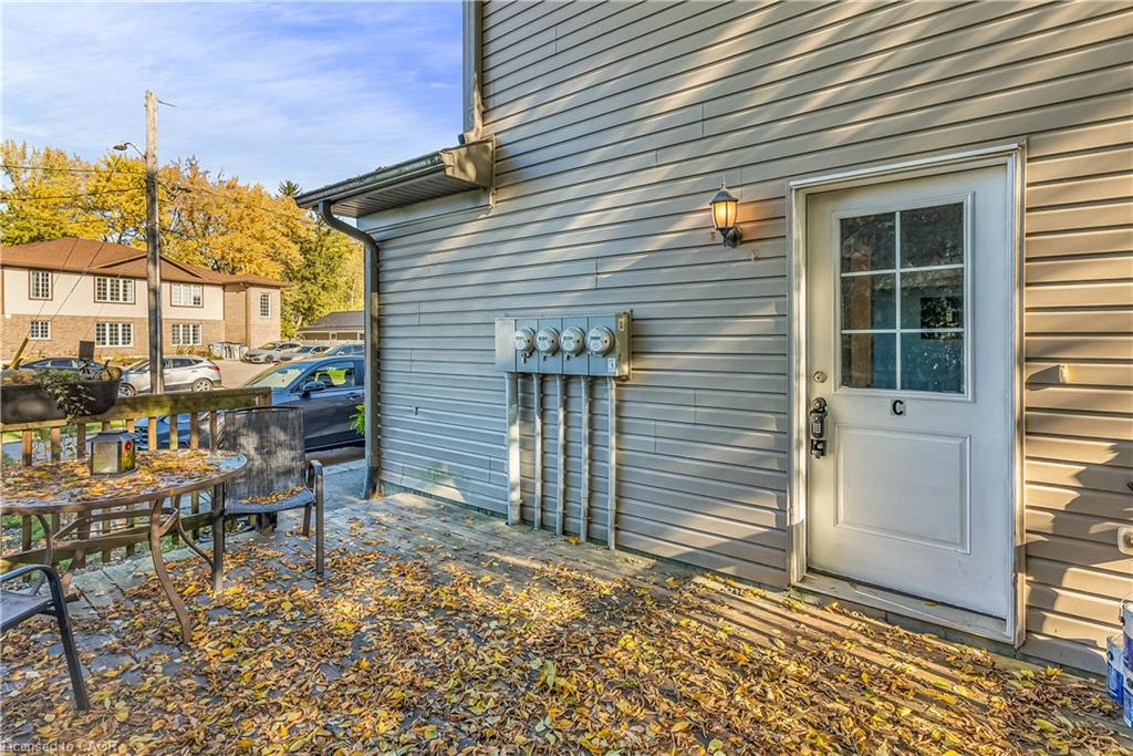 C-180 Union Street W Property Photo 4
