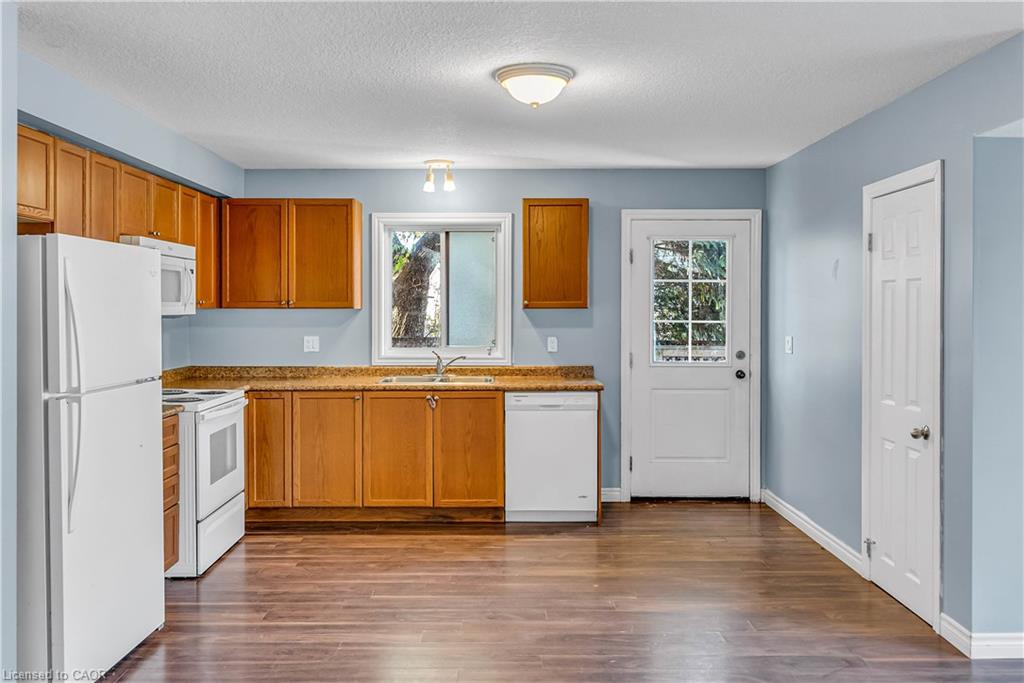 C-180 Union Street W Property Photo 10