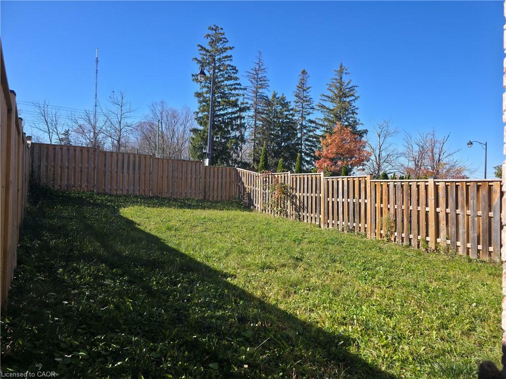 423 Avens Street Property Photo 17