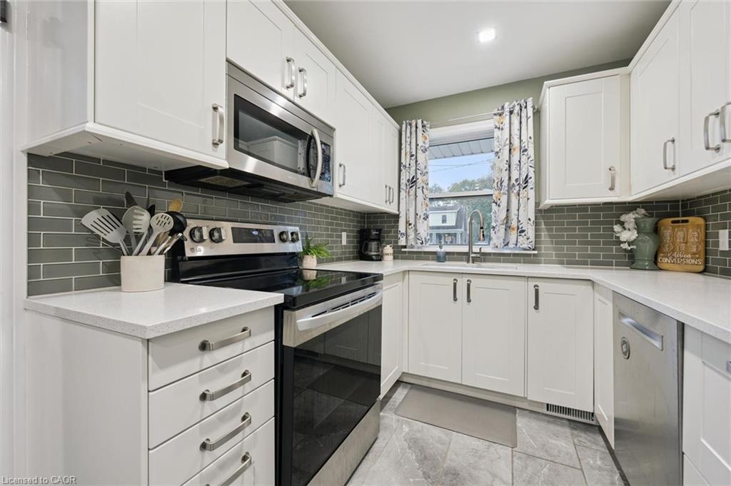 22 Fifth Avenue Property Photo 6