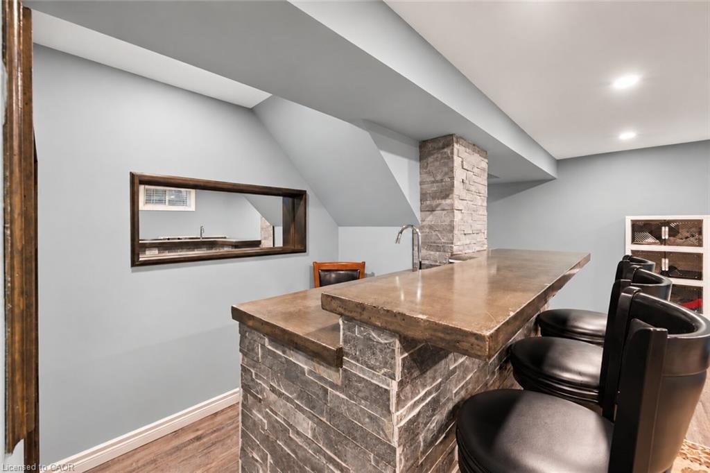 22 Fifth Avenue Property Photo 15