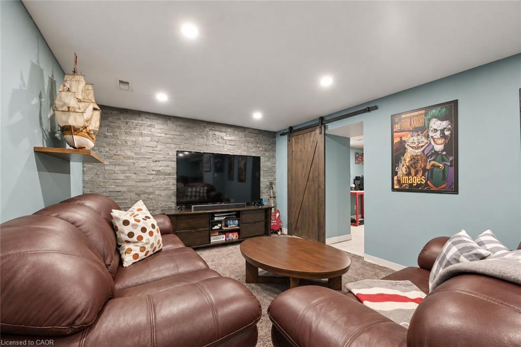 22 Fifth Avenue Property Photo 16