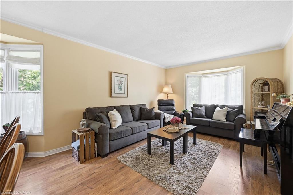 28 Rousseaux Street Property Photo 11