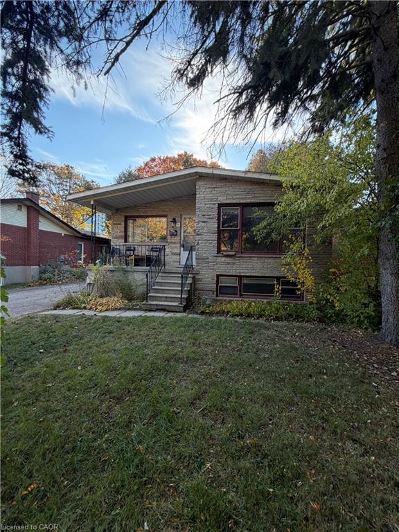 10 Cardill Crescent Property Photo 1