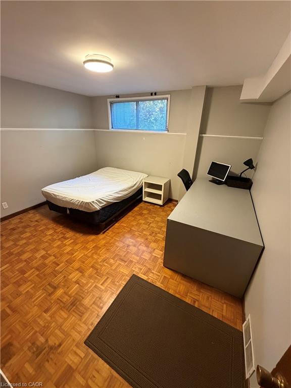 10 Cardill Crescent Property Photo 12