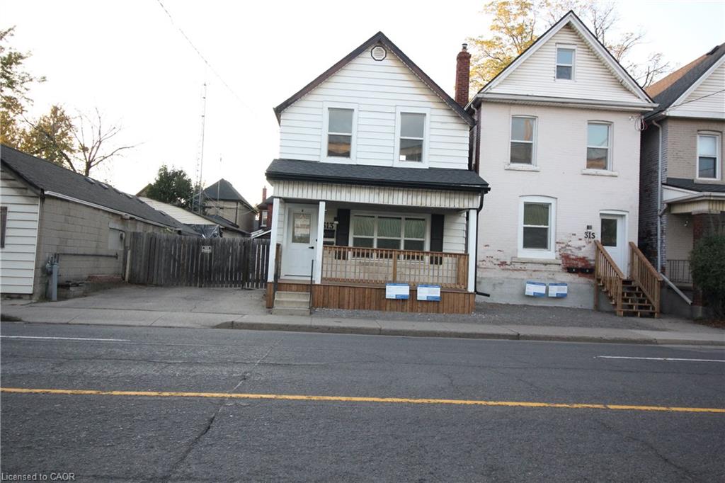 B-313 Wentworth Street N Property Photo 1