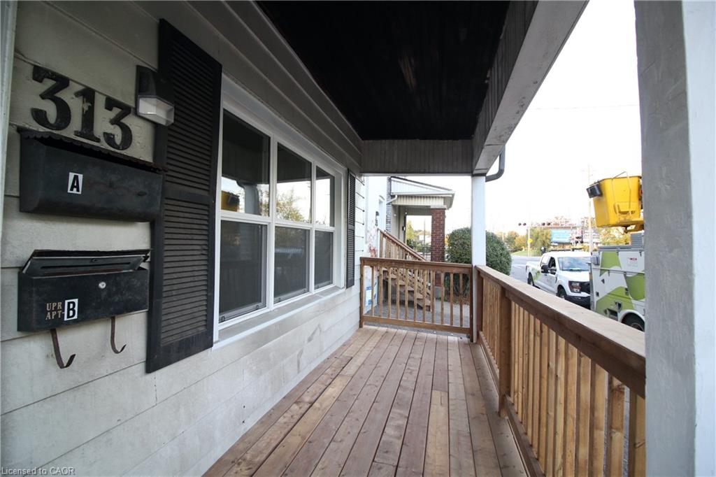 B-313 Wentworth Street N Property Photo 2