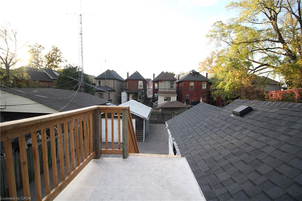 B-313 Wentworth Street N Property Photo 10