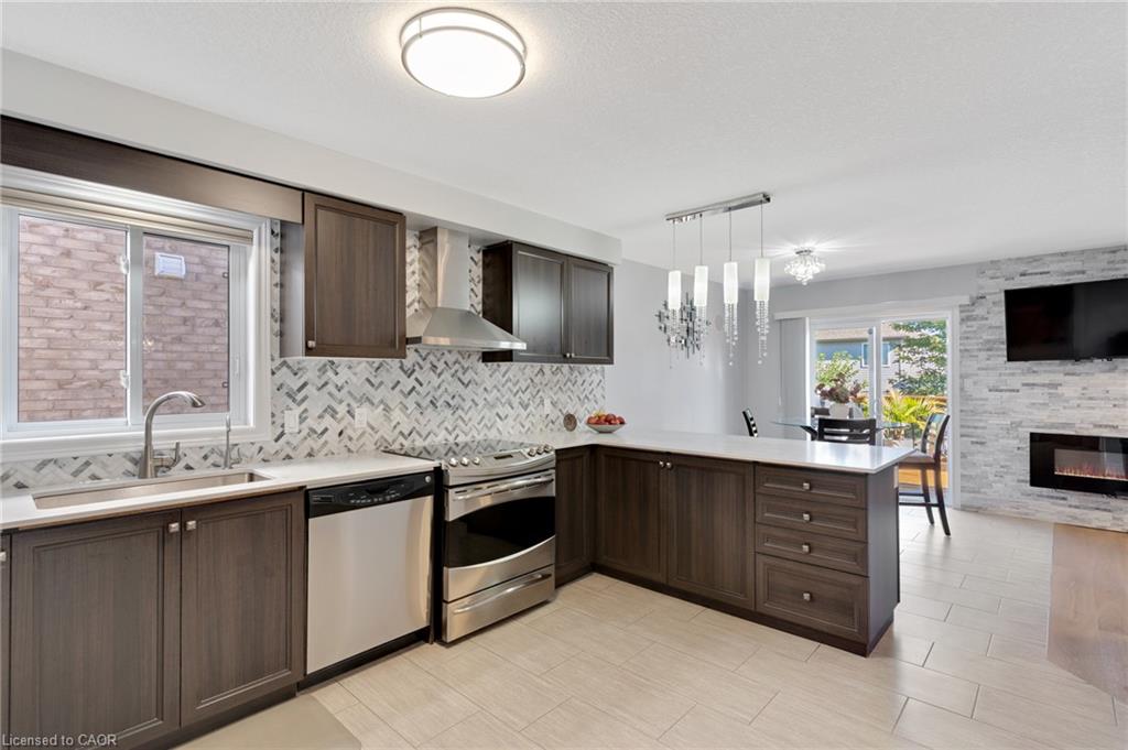 343 Steepleridge Street Property Photo 12